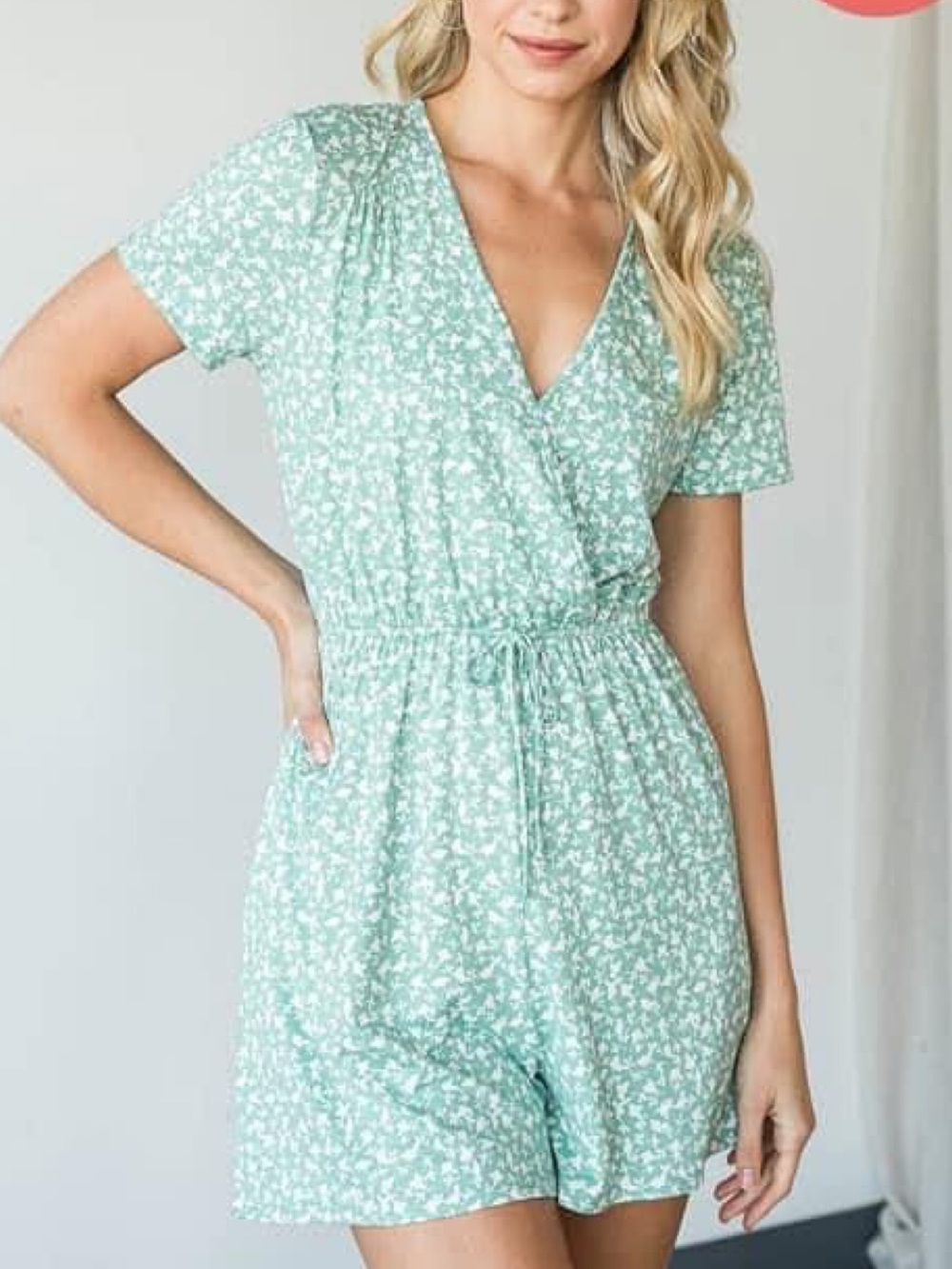 Green NWT Floral Short Sleeve Romper